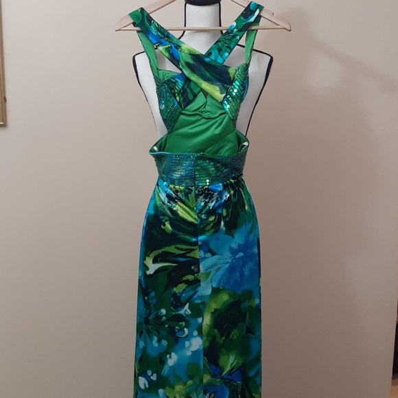 Green Floral Maxi Dress - Picture 3 of 3
